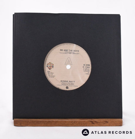 Bonnie Raitt Me And The Boys / Keep This Heart In Mind 7" Vinyl Record - In Sleeve