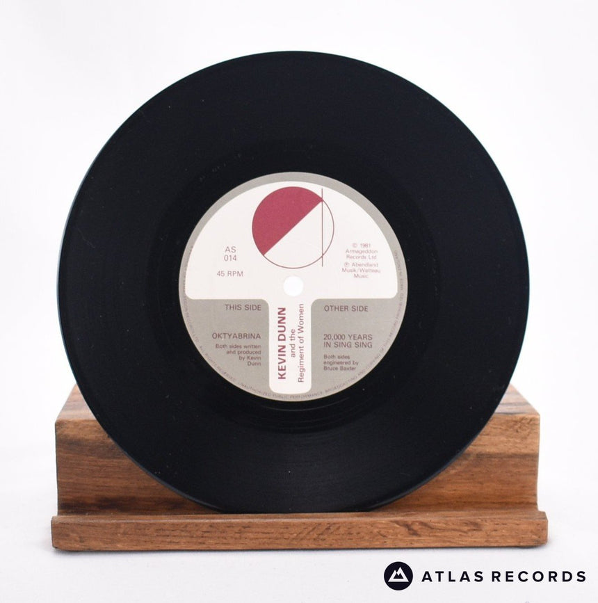 Kevin Dunn And The Regiment Of Women - Oktyabrina / 20,000 Years In Sing Sing - 7" Vinyl Record - VG+/EX