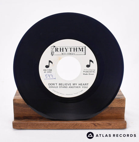 Pat Barbour - Don't Believe My Heart - 7" Vinyl Record - VG+/EX