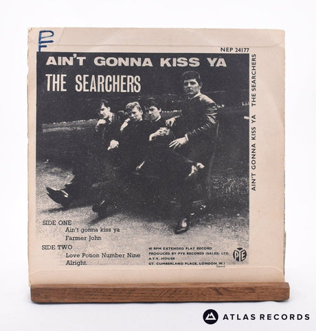 The Searchers - Ain't Gonna Kiss Ya - 7" EP Vinyl Record - VG+/VG