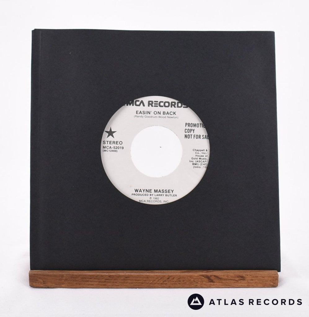 Wayne Massey Easin' On Back 7" Vinyl Record - In Sleeve